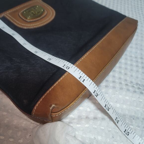 SAG HARBOR GUC FAUX LEATHER CROSSBODY BAG - Picture 5 of 12